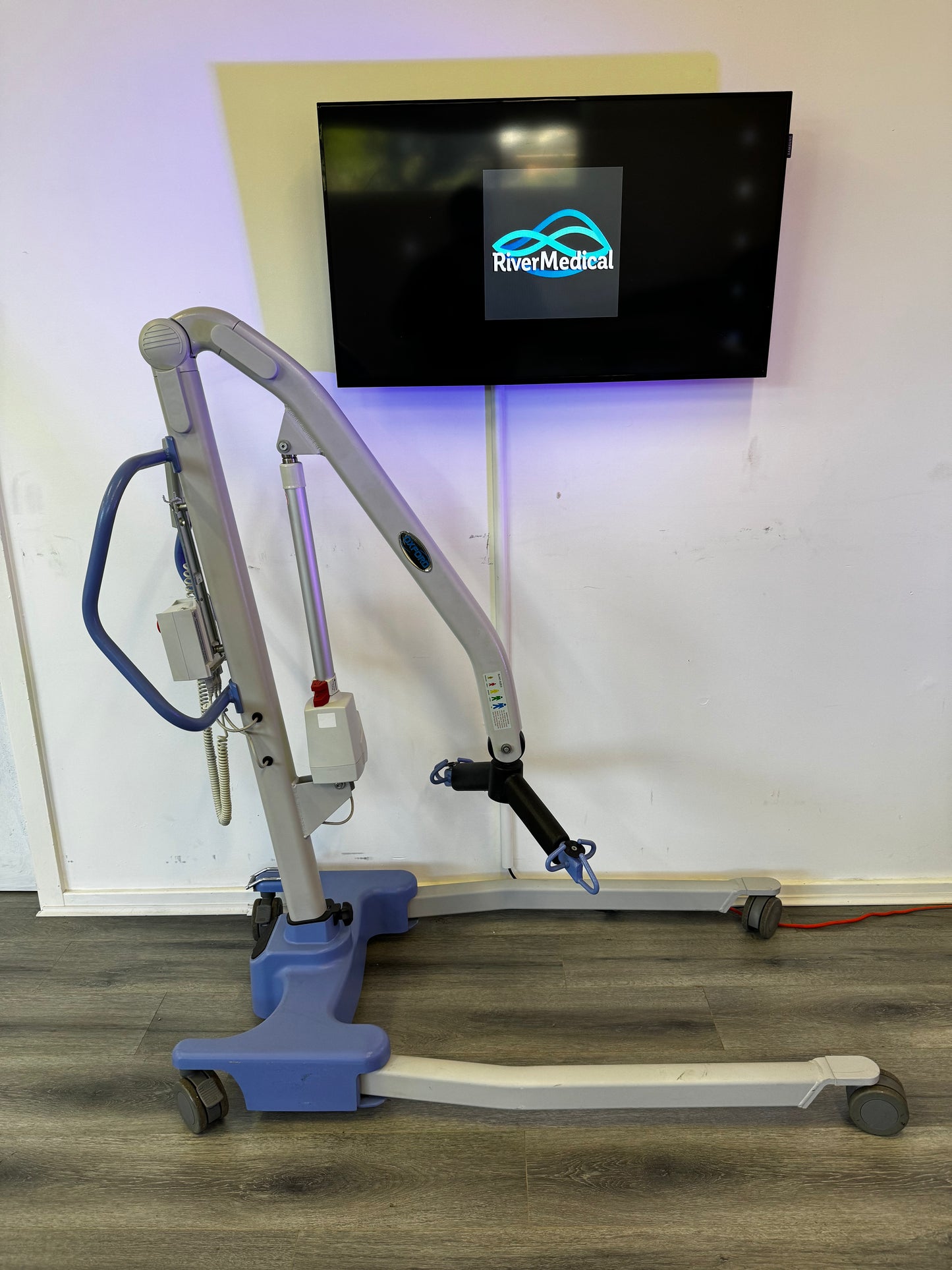 Oxford Presence Patient Lifter with Spreader Bar