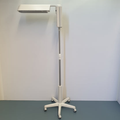 Fisher & Paykel Servo Mobile Infant warmer IW910AEA [Used]