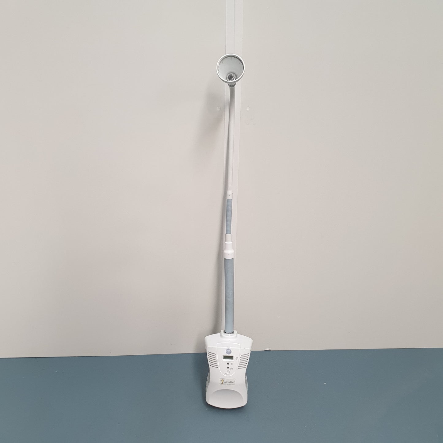 Giraffe Blue Spot PT Lite Phototherapy System [Used]