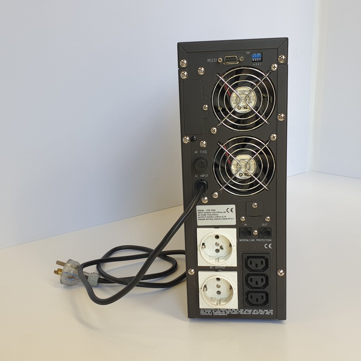 Minuteman CPE2000i UPS [Refurbished]