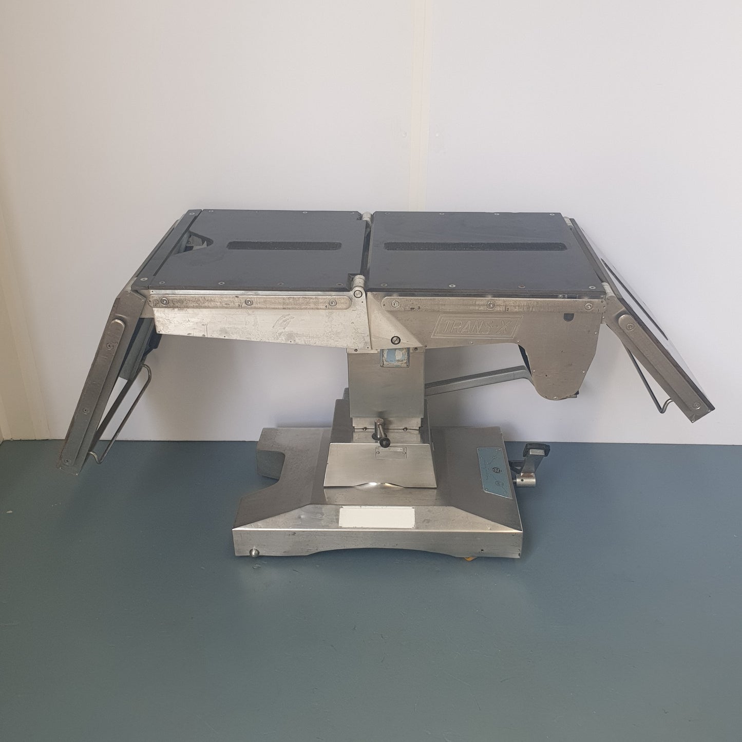Eschmann Trans-X Hydraulic Operating Table [Used]