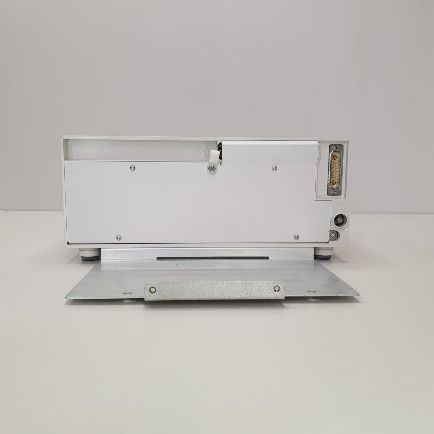 GE F7-01 Carescape 7 Slot Module Rack [Used]