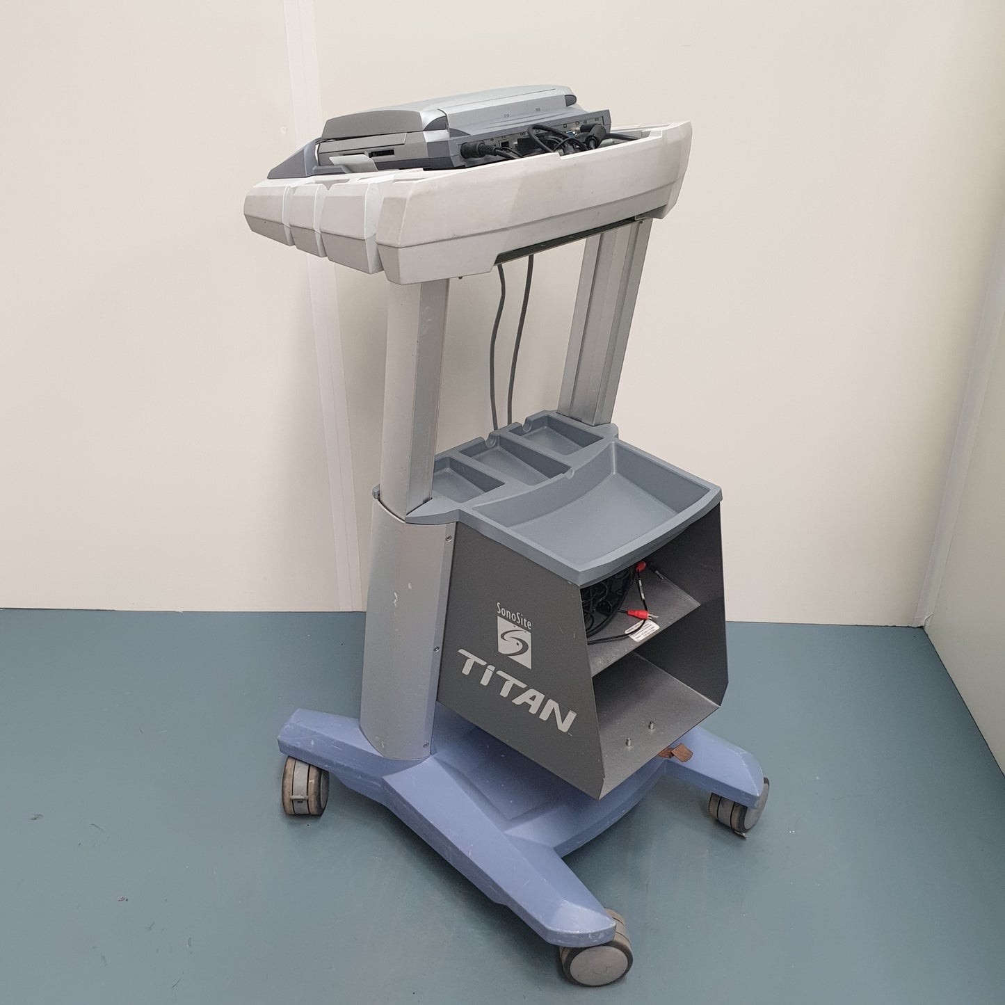 SonoSite Titan with Mobile Docking Station [Used]