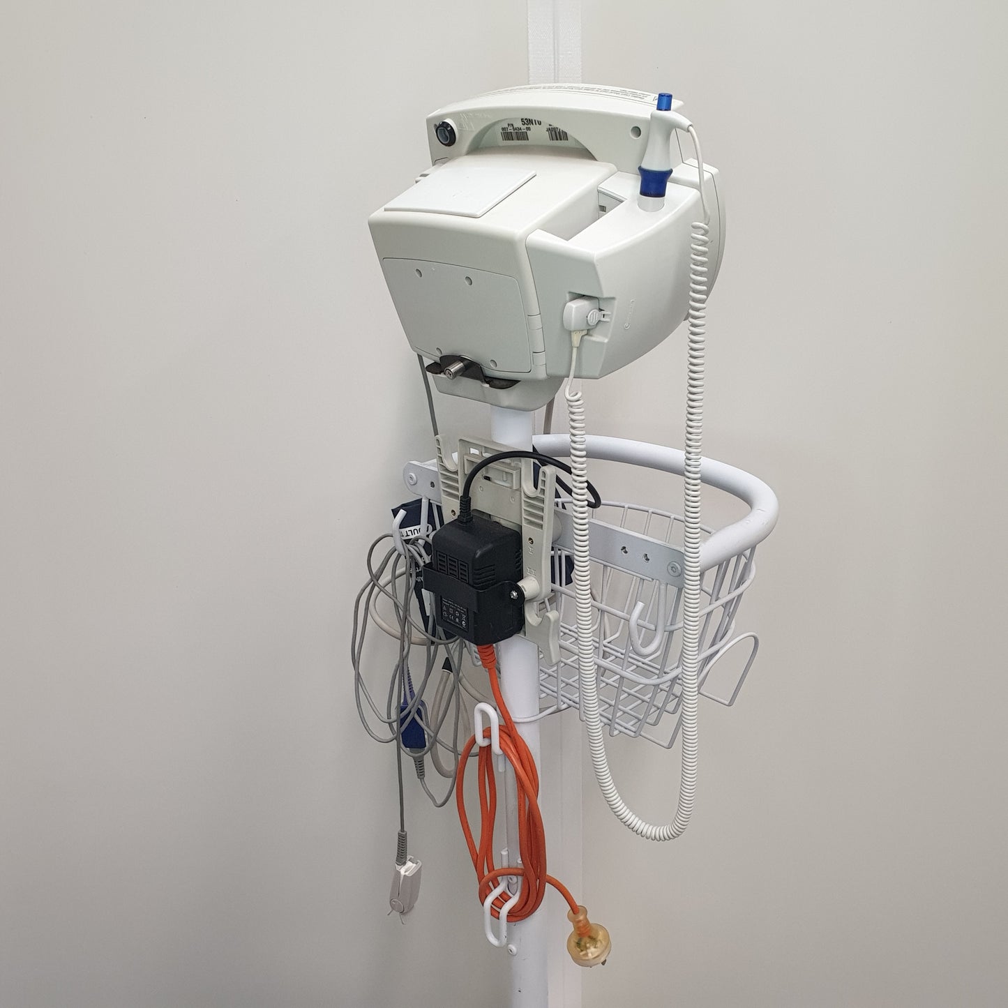 Welch Allyn Vital Signs Monitor 53NT0 [Used]