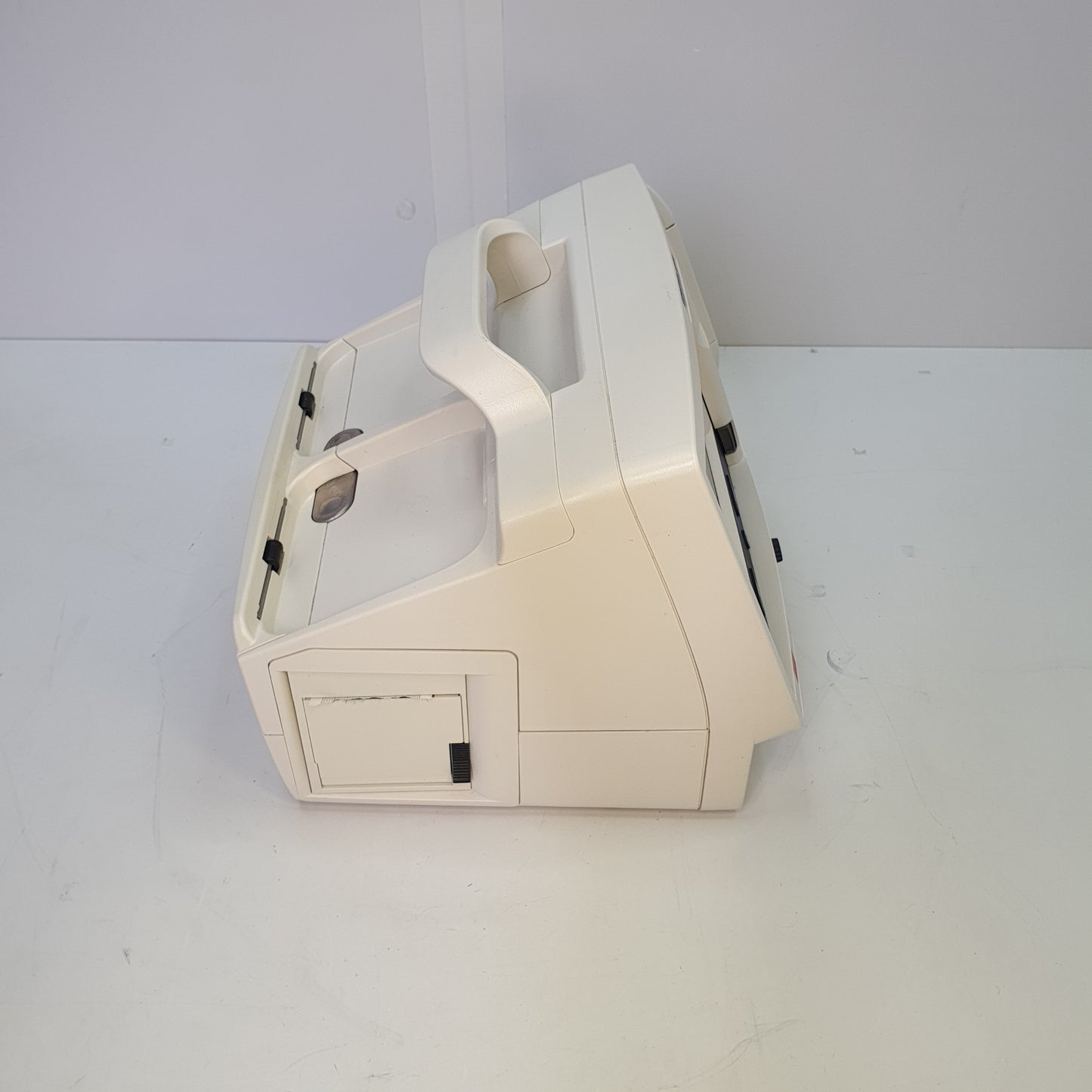 Physio Control Lifepak 20e Defibrillator/Monitor [Refurbished]