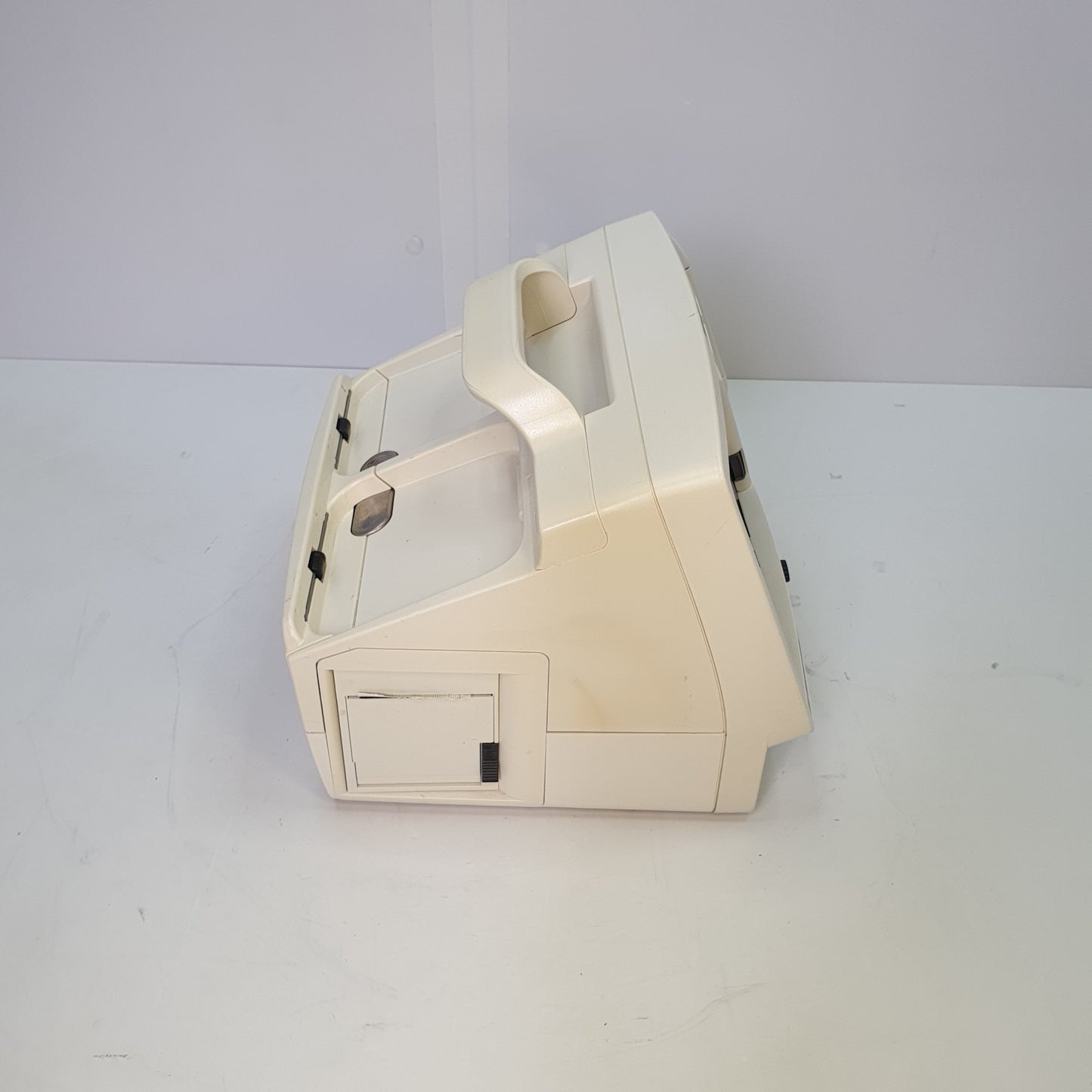 Physio Control Lifepak 20 Defibrillator/Monitor [Refurbished]