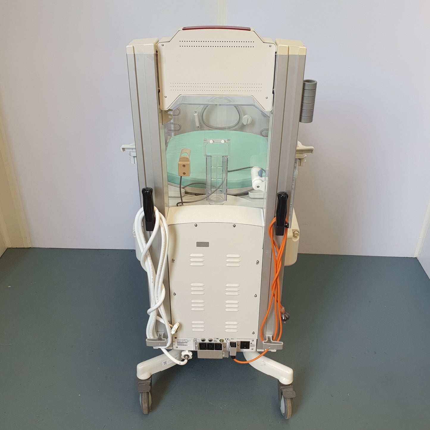 GE Giraffe Incubator 2074921-001-404758 [Used]