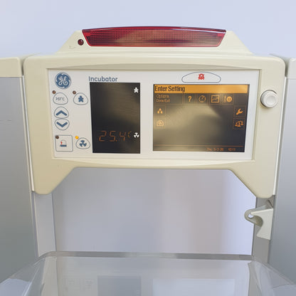 GE Giraffe Incubator 2074921-001-404758 [Used]