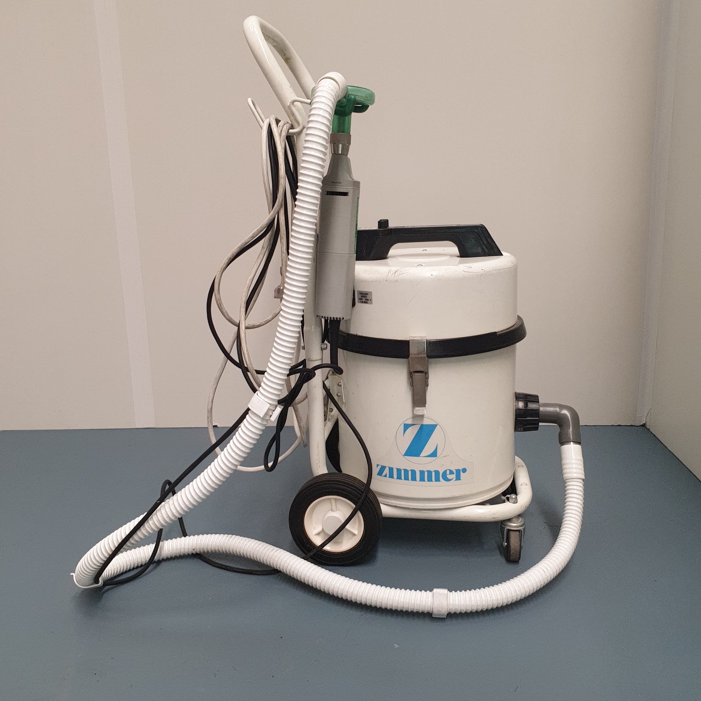Zimmer Model CCS Cast Removal Vacuum [Used]