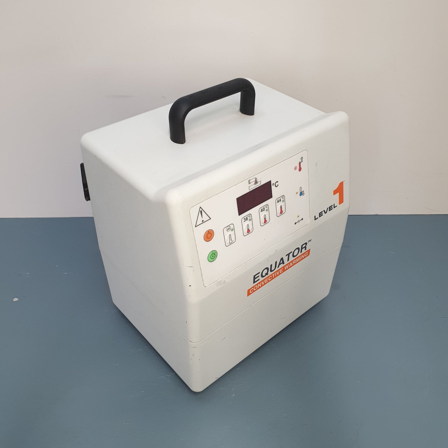 Level 1 Equator Convective Warmer EQ-5000 230V [Used]