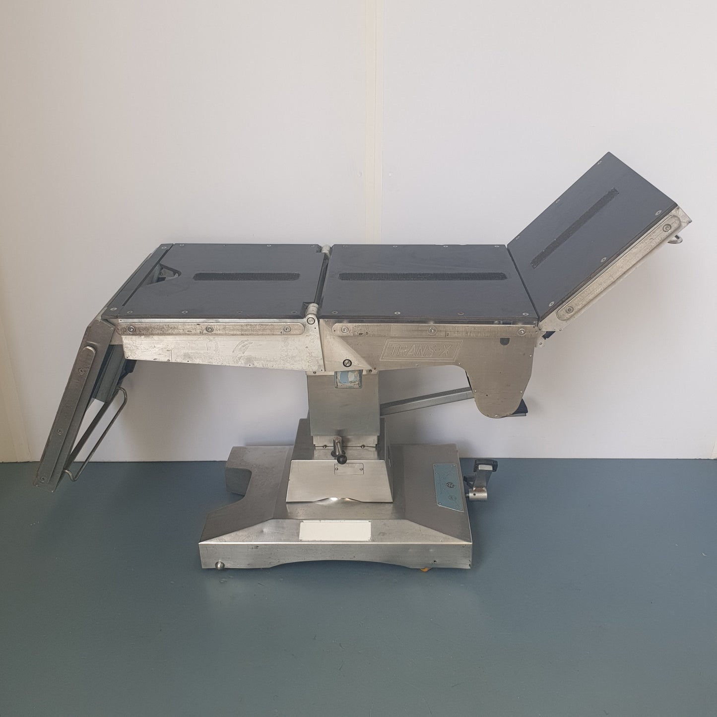 Eschmann Trans-X Hydraulic Operating Table [Used]