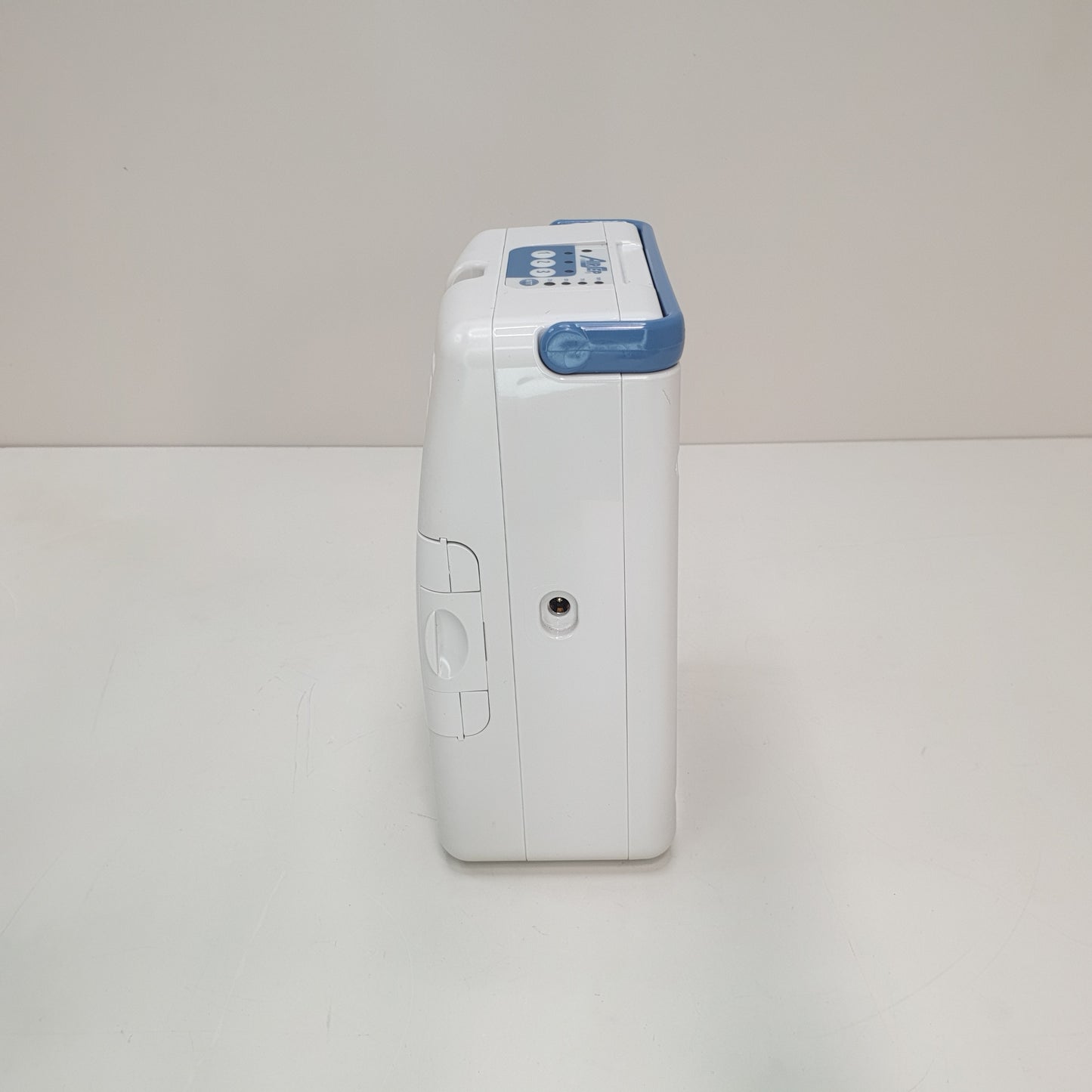 Caire Airsep FreeStyle Portable Oxygen Concentrator [Used]
