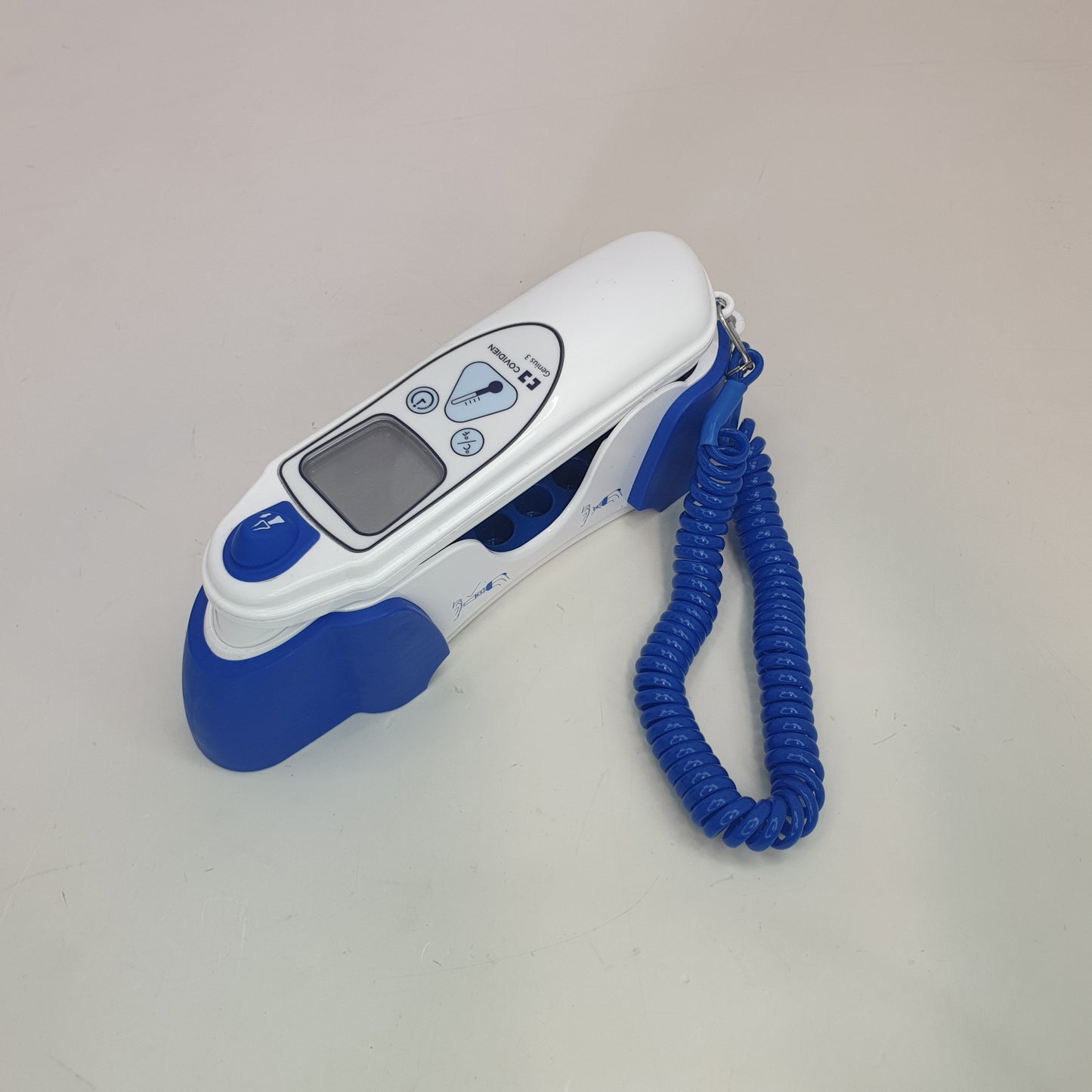 Covidien Genius 3 Tympanic Thermometer and Base SMF1116-001 [Used]