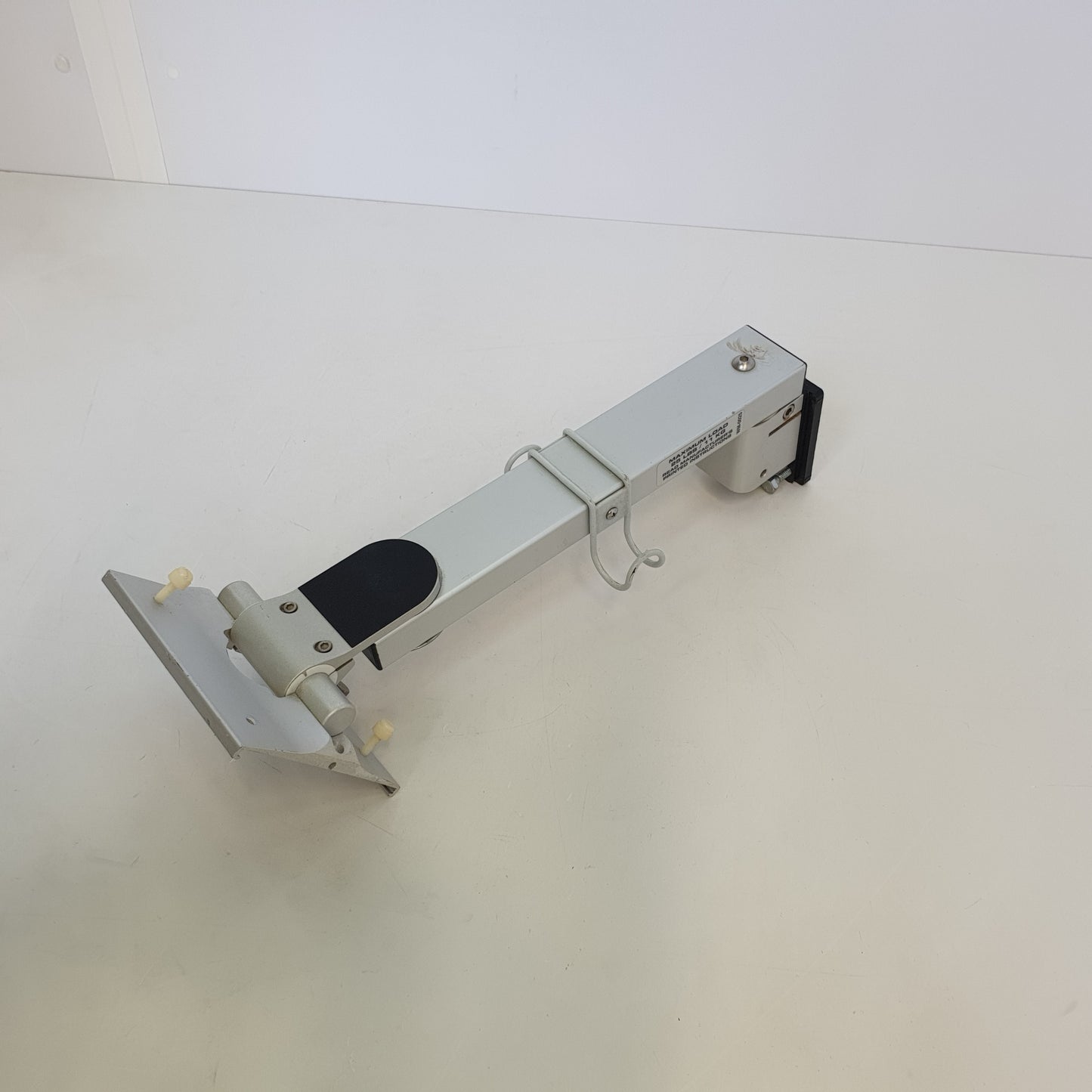 Polymount mounting arm WM-0025 with #TILTL5A-Z with #MP-5MTPL1B [Used]